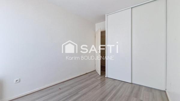 F3 de 64 M2, BALCON 2 CHAMBRES, PARKING
