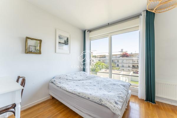 Appartement familial en dernier étage avec terrasse