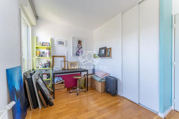 Appartement familial en dernier étage avec terrasse