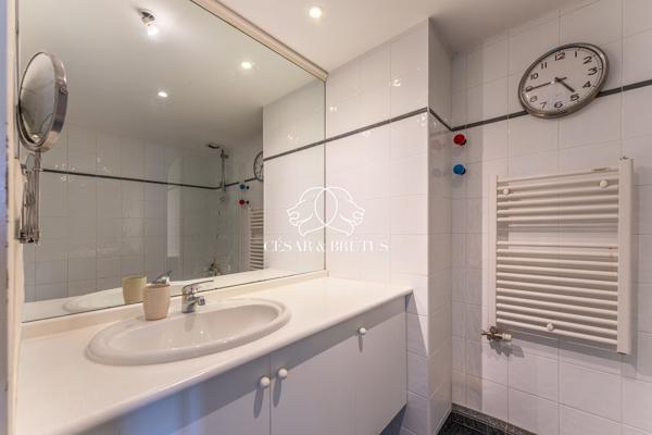 Appartement familial en dernier étage avec terrasse