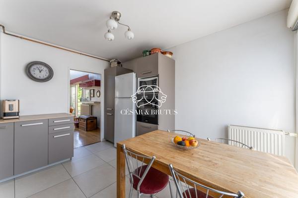 Appartement familial en dernier étage avec terrasse