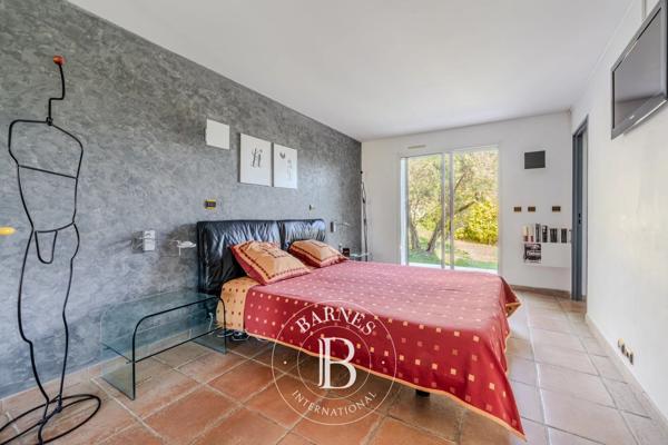 Éguilles, Maison 3 Chambres -  197 m² à vendre
