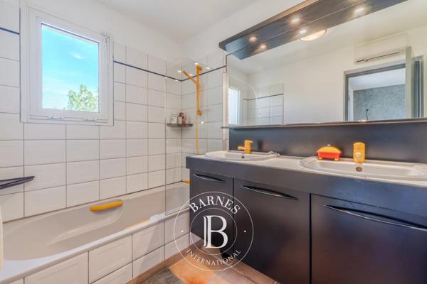 Éguilles, Maison 3 Chambres -  197 m² à vendre