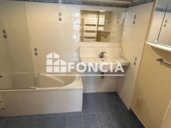 Location Appartement 3 pièces 75.36 m² - 23 RUE BERTRON Sceaux 92330