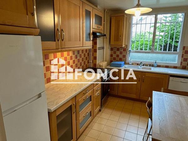 Location Appartement 3 pièces 75.36 m² - 23 RUE BERTRON Sceaux 92330