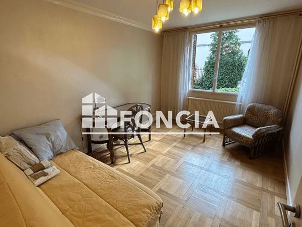 Location Appartement 3 pièces 75.36 m² - 23 RUE BERTRON Sceaux 92330