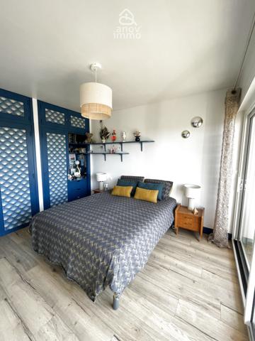 Appartement
                                                                                                                                                                                                                                                                                                                        2 pièce(s)                                                                                                                                                                                                          1 chambre(s)                                                                                                                                                                                                          42.02  m²