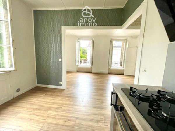 Immeuble
                                                                                                                                                
                                                                                                                                                
                                                                                                                                                
                                                    
                                                                                                                                                                                                                                                                                                                        142  m²                                                                                                                                                                                                         2 etage(s)