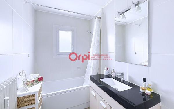 Appartement à vendre    4 pièces • 98 m2 Senlis