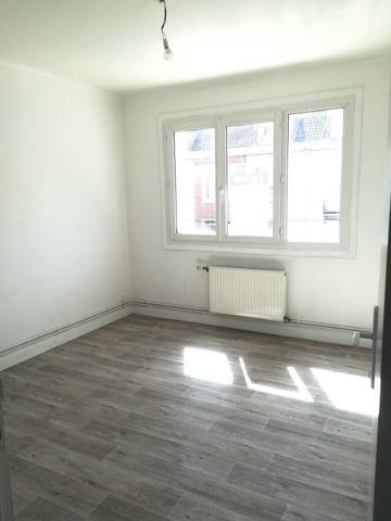 Appartement 2 pièces d'environ 37 m² à louer à CALAIS (62100).