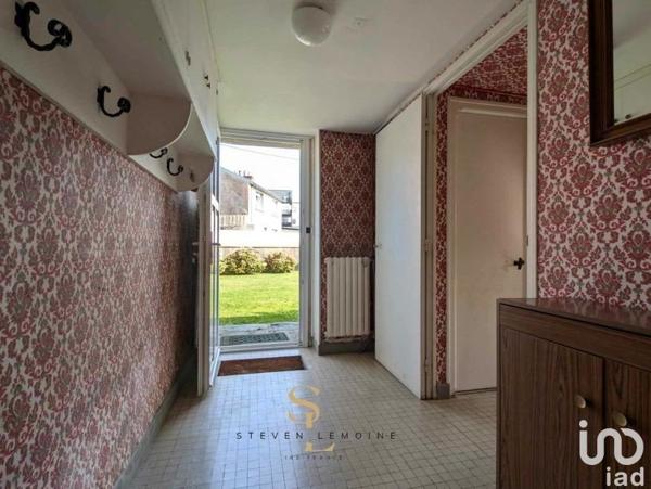 Maison 10 pièces de 208 m² à Cherbourg-en-Cotentin (50120)