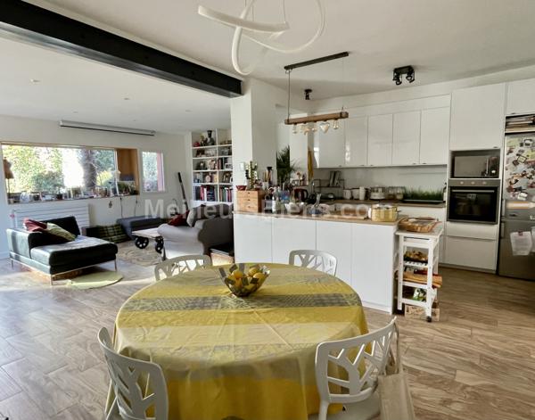 Colombes-Hoche : Maison familiale avec beau jardin et studio indépendant