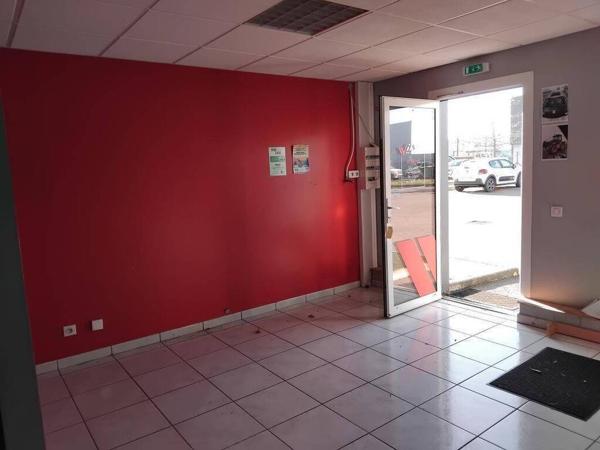 ANDREZIEUX BOUTHEON LOCAL dépôt et 2 bureaux