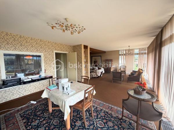 Maison d architecte de 320,62 m²