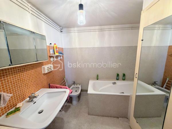 Maison d architecte de 320,62 m²