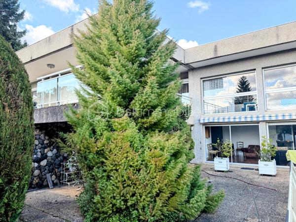 Maison d architecte de 320,62 m²