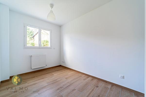 Maison
                                                                                                                                                                                                                                                                                                                        5 pièce(s)                                                                                                                                                                                                          4 chambre(s)                                                                                                                                                                                                          97.33  m²