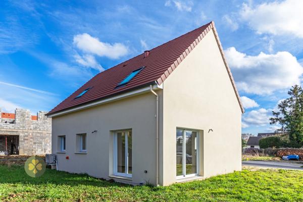 Maison
                                                                                                                                                                                                                                                                                                                        5 pièce(s)                                                                                                                                                                                                          4 chambre(s)                                                                                                                                                                                                          97.33  m²