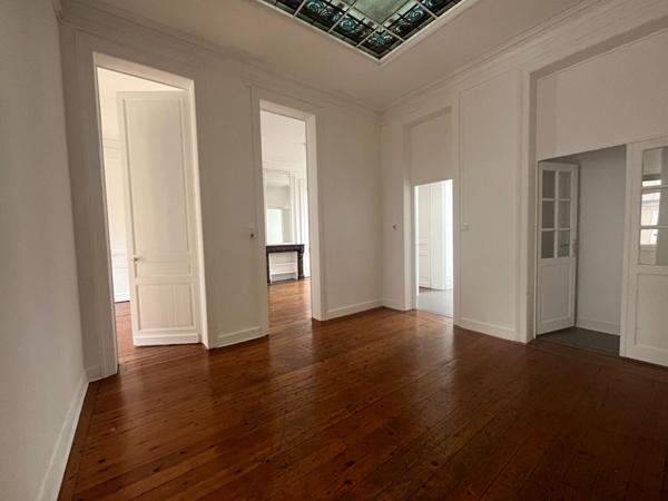 A LOUER : T3 à LILLE • Wazemmes • 1 140 € CC • Réf. 1478-01