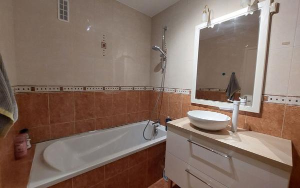 Appartement à louer    3 pièces •  Évry