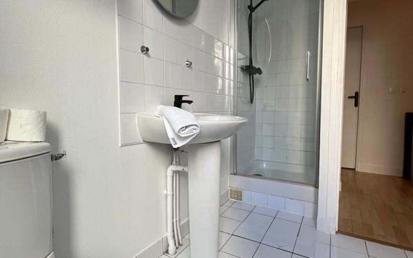 Appartement à vendre    3 pièces • 63 m2 Levallois-Perret