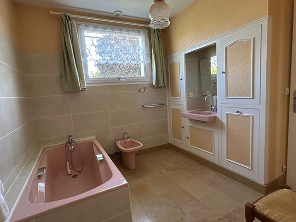 Traditionnelle - 6 pièces - 155 m²