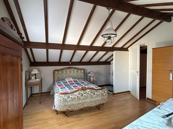 Traditionnelle - 6 pièces - 155 m²