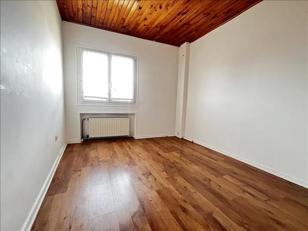 Appartement à vendre 169 900 € Mézières-sur-Seine 6 p 112 m² DPE D