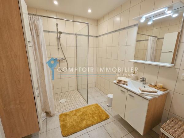Appartement
                                                                                                                                                                                                                                                                                                                        3 pièce(s)                                                                                                                                                                                                          2 chambre(s)                                                                                                                                                                                                          82  m²