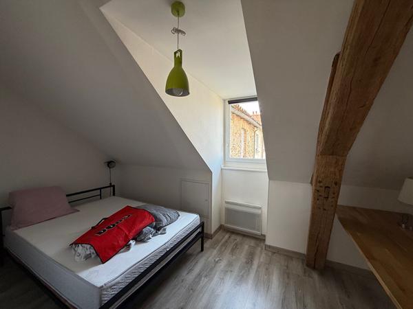 Appartement type loft La Roche Sur Yon 1 pièce(s) 34.95 m2