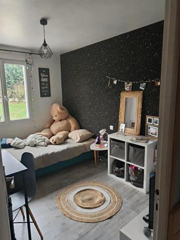 Très belle maison contemporaine à proximité des services et dans un cadre apaisant