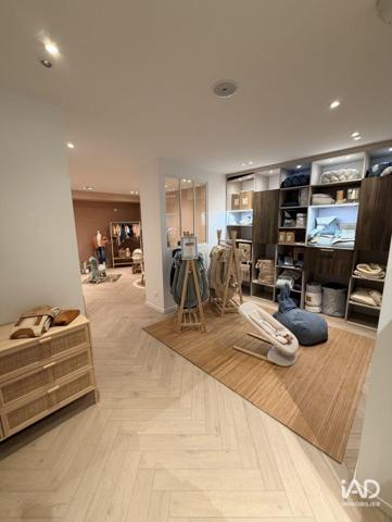 Boutique/Local commercial à vendre 297 m² Provins