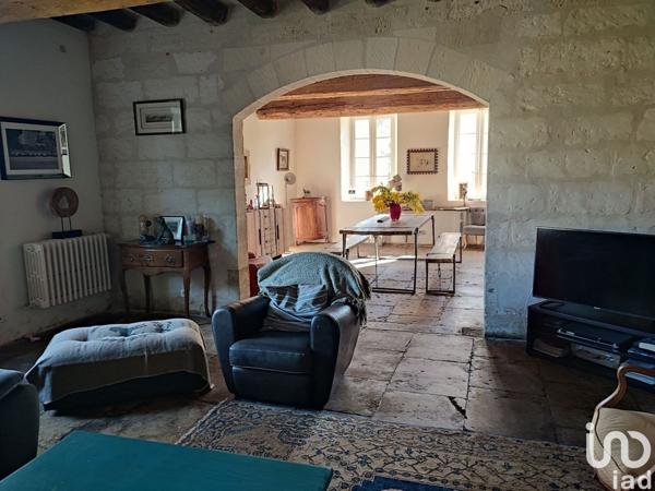 Maison 10 pièces de 450 m² à Beaucaire (30300)