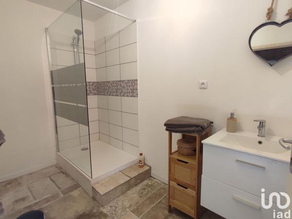 Maison 10 pièces de 450 m² à Beaucaire (30300)