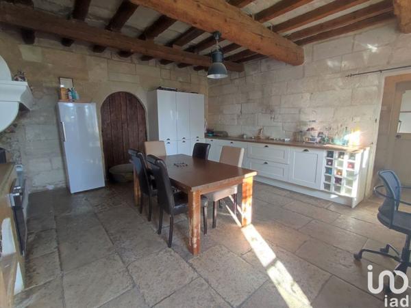 Maison 10 pièces de 450 m² à Beaucaire (30300)