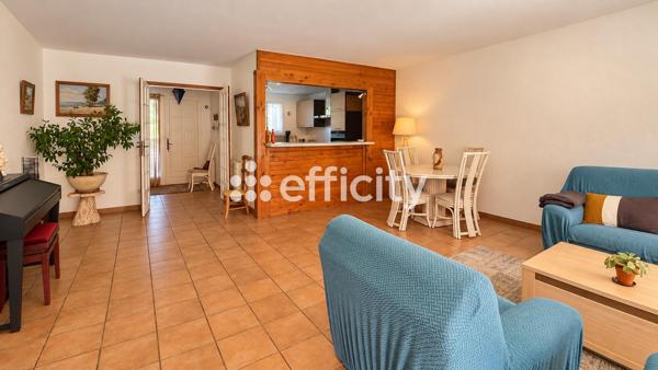 Maison
         5 pièces
        - 138 m² Exclusivité 655 000 € *