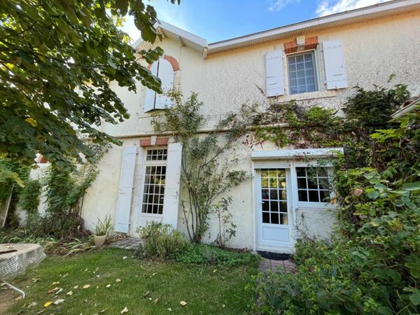 Maison à vendre    7 pièces •  Aytré