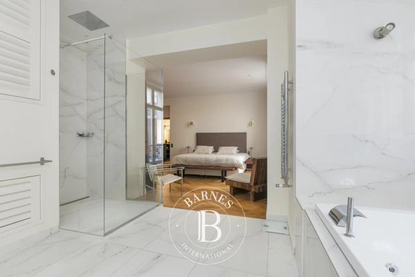 Paris 8ème, Appartement 3 Chambres -  217 m² à vendre
