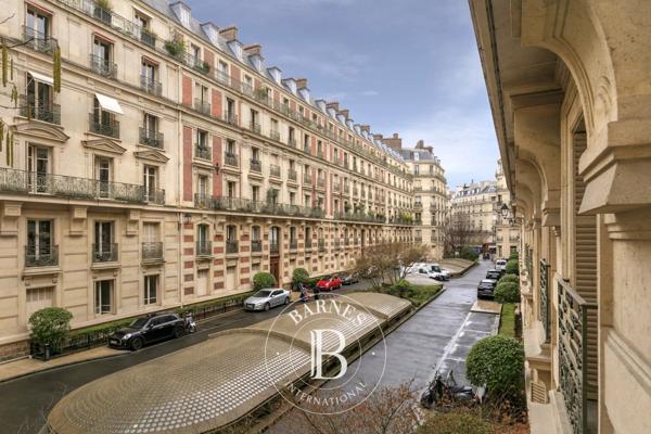 Paris 8ème, Appartement 3 Chambres -  217 m² à vendre