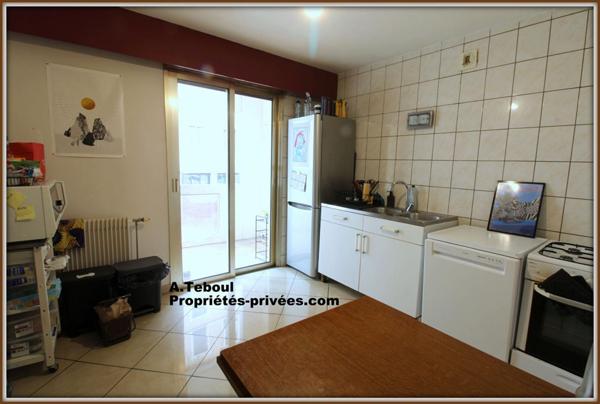 LYON 6EME APPARTEMENT T4 DE 90M² "BELLECOMBE" AVEC JARDIN DANS LA RESIDENCE