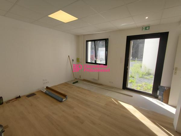 LOCAL D'ACTIVITE - 176 M2 - CONCARNEAU