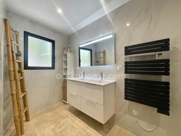 AIGUES-MORTES Maison 5 pièces 150 m² Emplacement d’exception