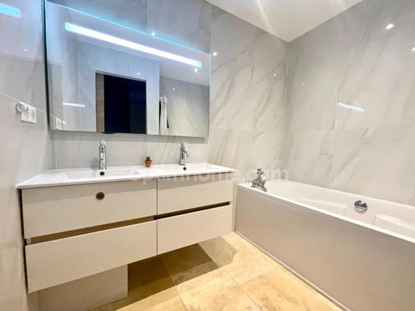 AIGUES-MORTES Maison 5 pièces 150 m² Emplacement d’exception