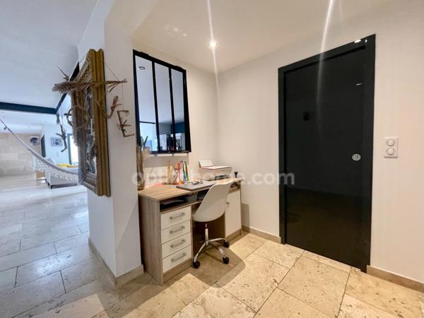 AIGUES-MORTES Maison 5 pièces 150 m² Emplacement d’exception