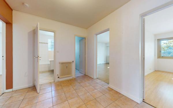 Appartement à vendre    3 pièces • 78,94 m2 Lyon 1