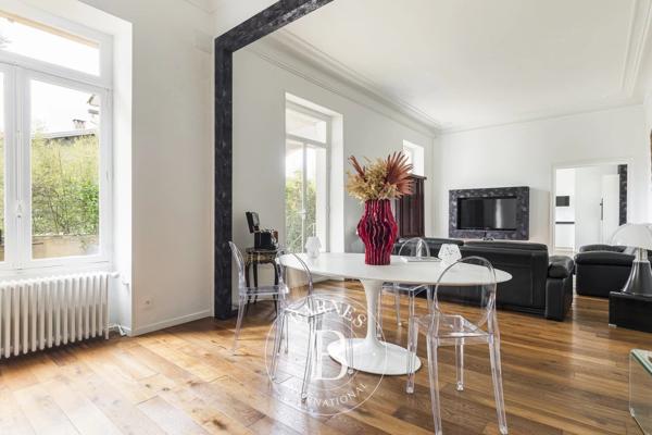 Mazamet, Hôtel particulier 6 Chambres -  331 m² à vendre