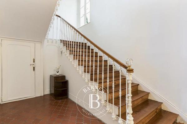 Mazamet, Hôtel particulier 6 Chambres -  331 m² à vendre