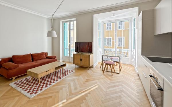 Appartement à louer    1 pièce • 32,11 m2 Nice