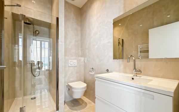 Appartement à louer    1 pièce • 32,11 m2 Nice