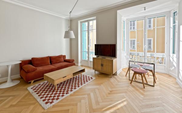 Appartement à louer    1 pièce • 32,11 m2 Nice